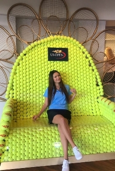 Ariss Huang 